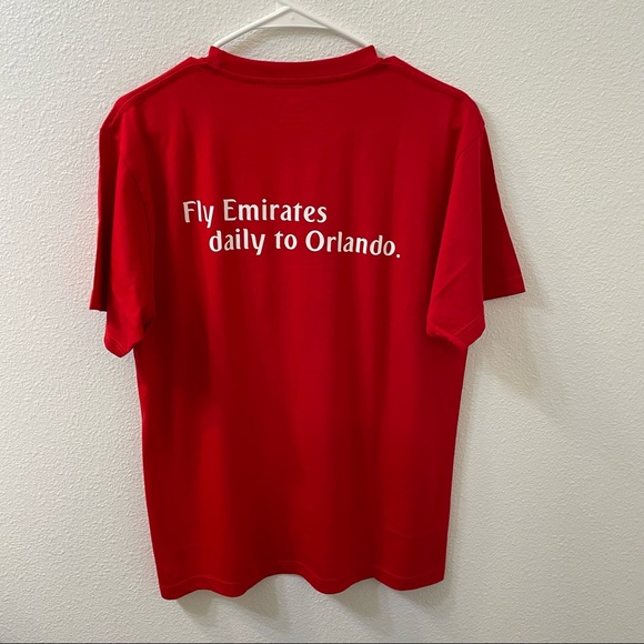 Fly emirates airline shirt red limited edition Orlando medium - Picture 4 of 6